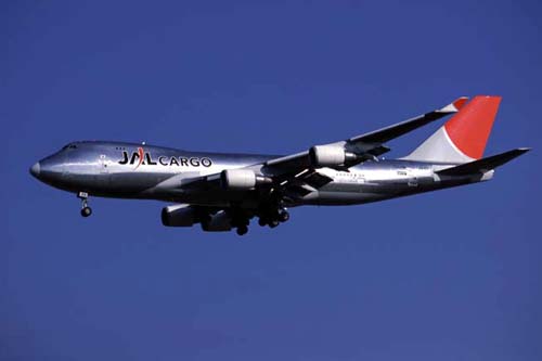 日本航空 太陽のアーク塗装 B747-446F JA401J ポリッシュドスキン 成田