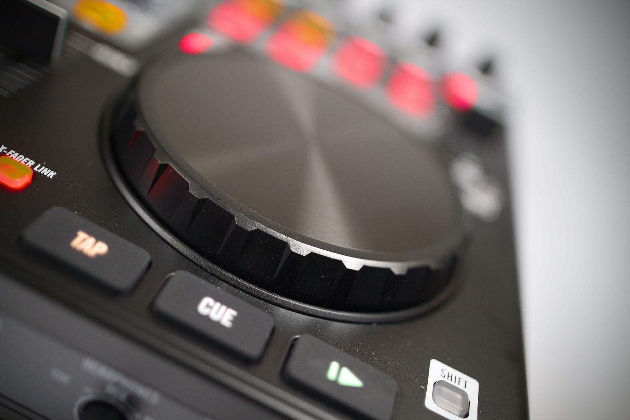 REVIEW: Stanton DJC.4 DJ Controller – DJWORX