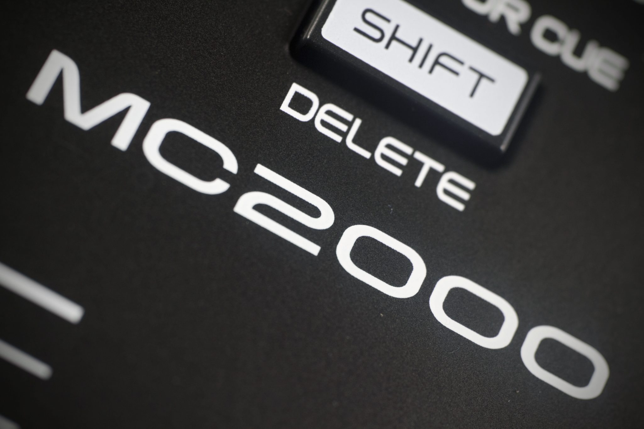 REVIEW: Denon DJ MC2000 DJ Controller – DJWORX
