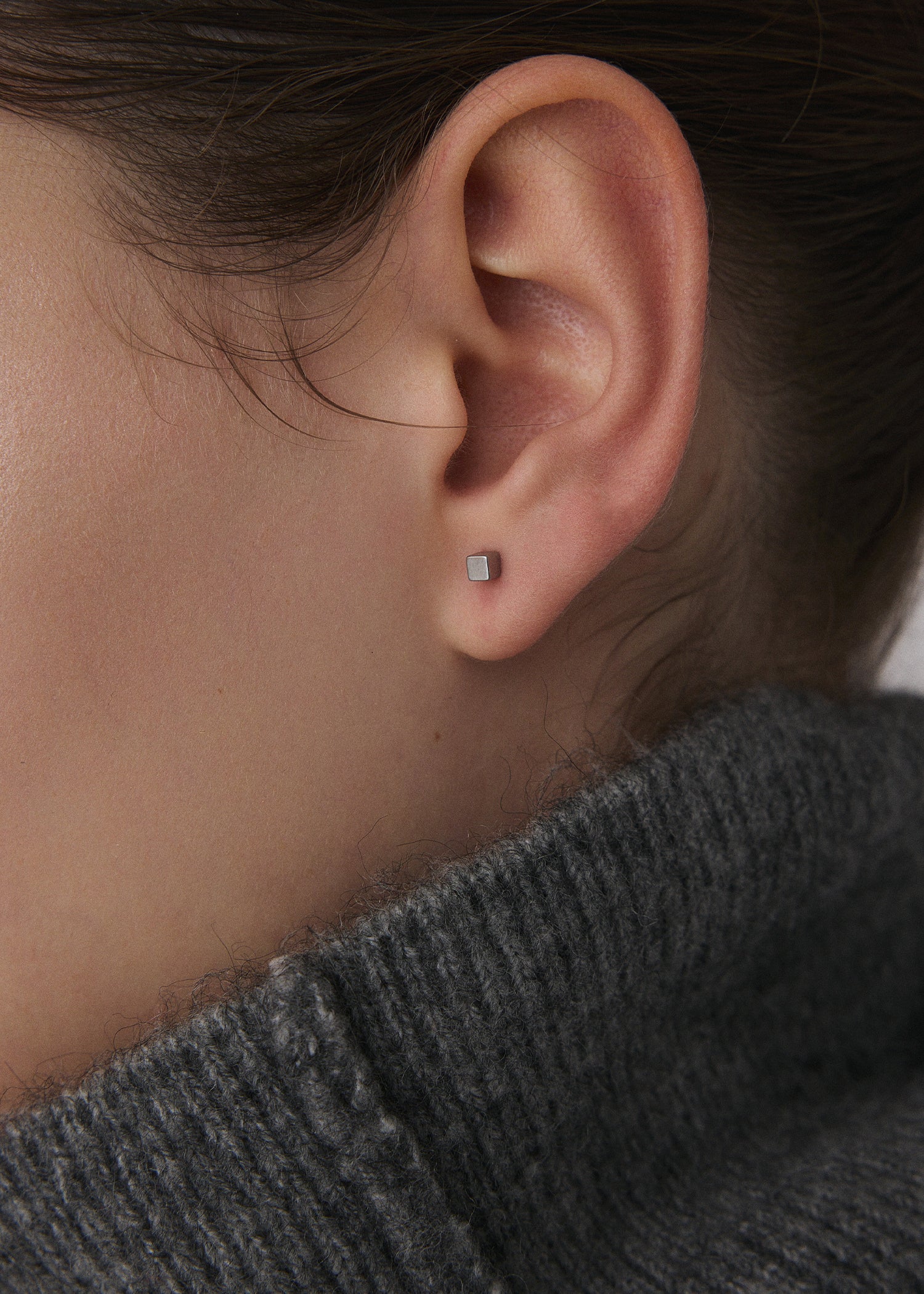 シルバー]ボックスピアス – FLOA