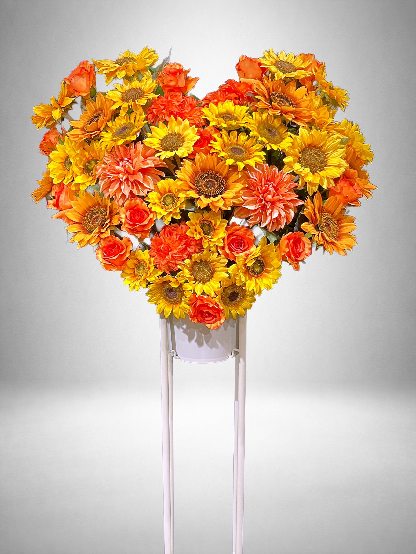 Re:Bloom] サンフラワー＆バラ・ハートシェイプギフト – HANA GARDEN TOKYO