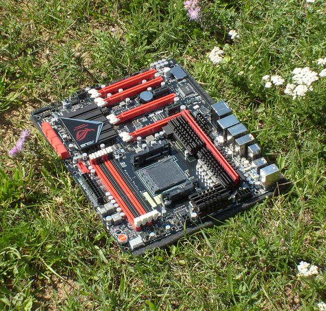 Asus Crosshair V Formula-Z (AM3+) pt1 - basic rev - Page 3