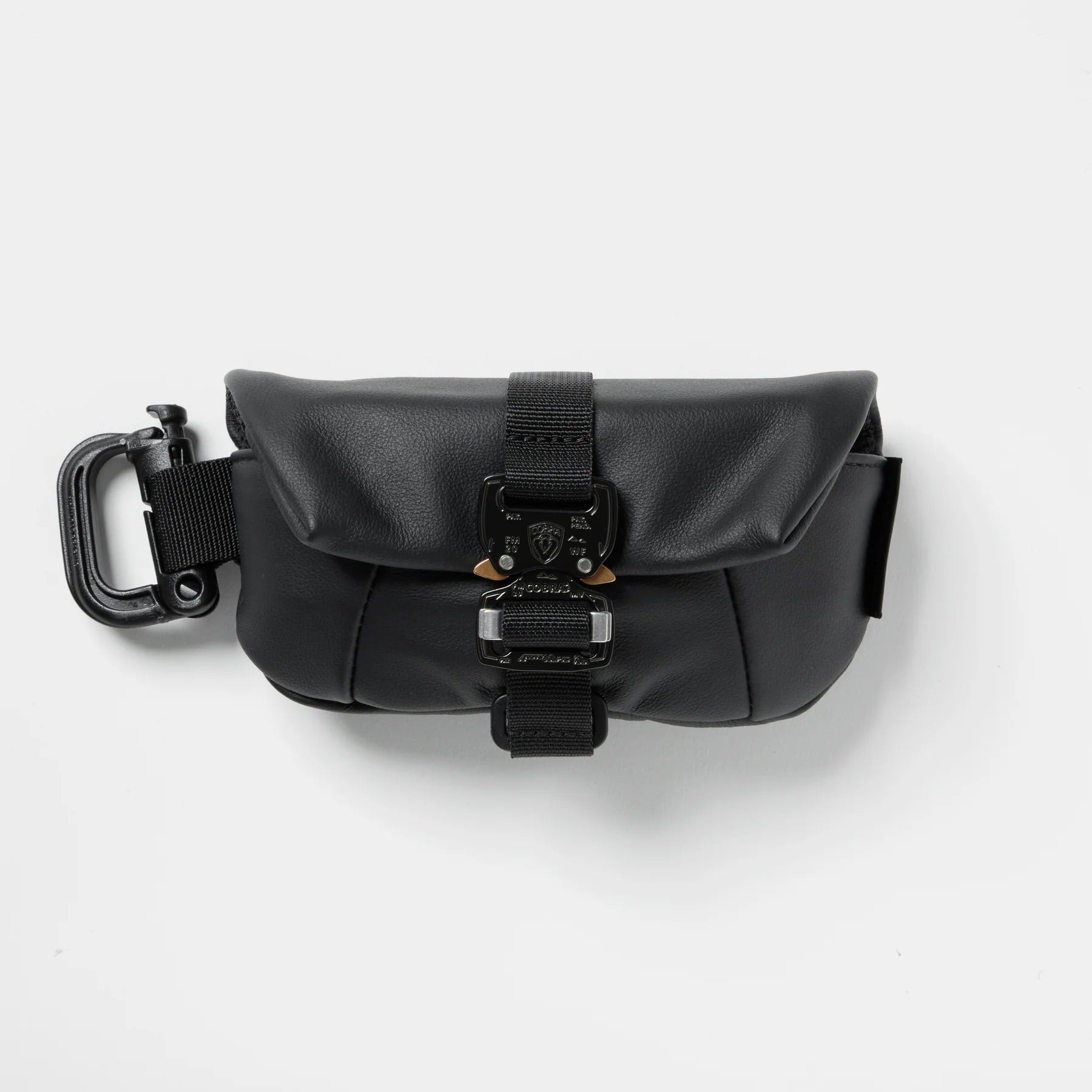 バックジャック ゴルフ】コブラレザー付きサングラスポーチ – GQ SHOP