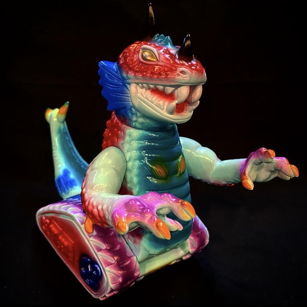 まんだらけの怪獣シリーズ 海獣戦車 アギラス 開封済 美品 まんだらけ