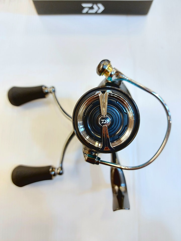 NEW REEL DAIWA 21 EMERALDAS AIR FC LT 2500S-DH | Reel | Tackle Berry