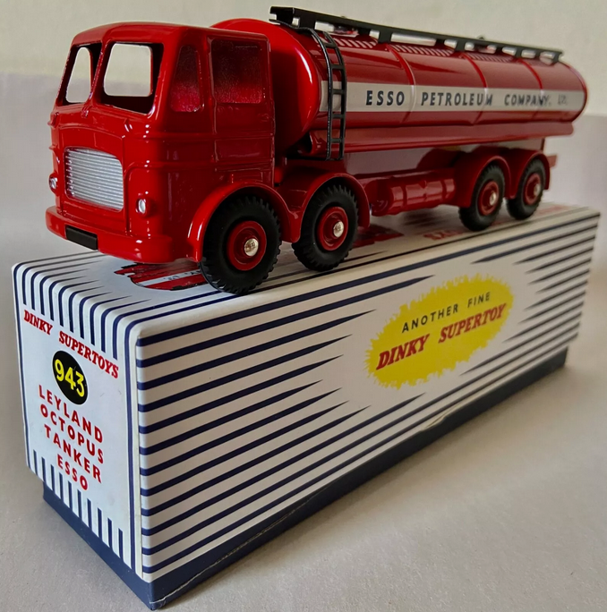 Dinky Supertoys】943 Essoタンクローリーボックス付 Dinky Supertoys