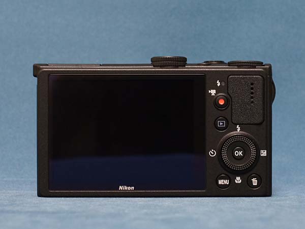ニコン Nikon COOLPIX P330の徹底レビュー 高級コンパクト /monox