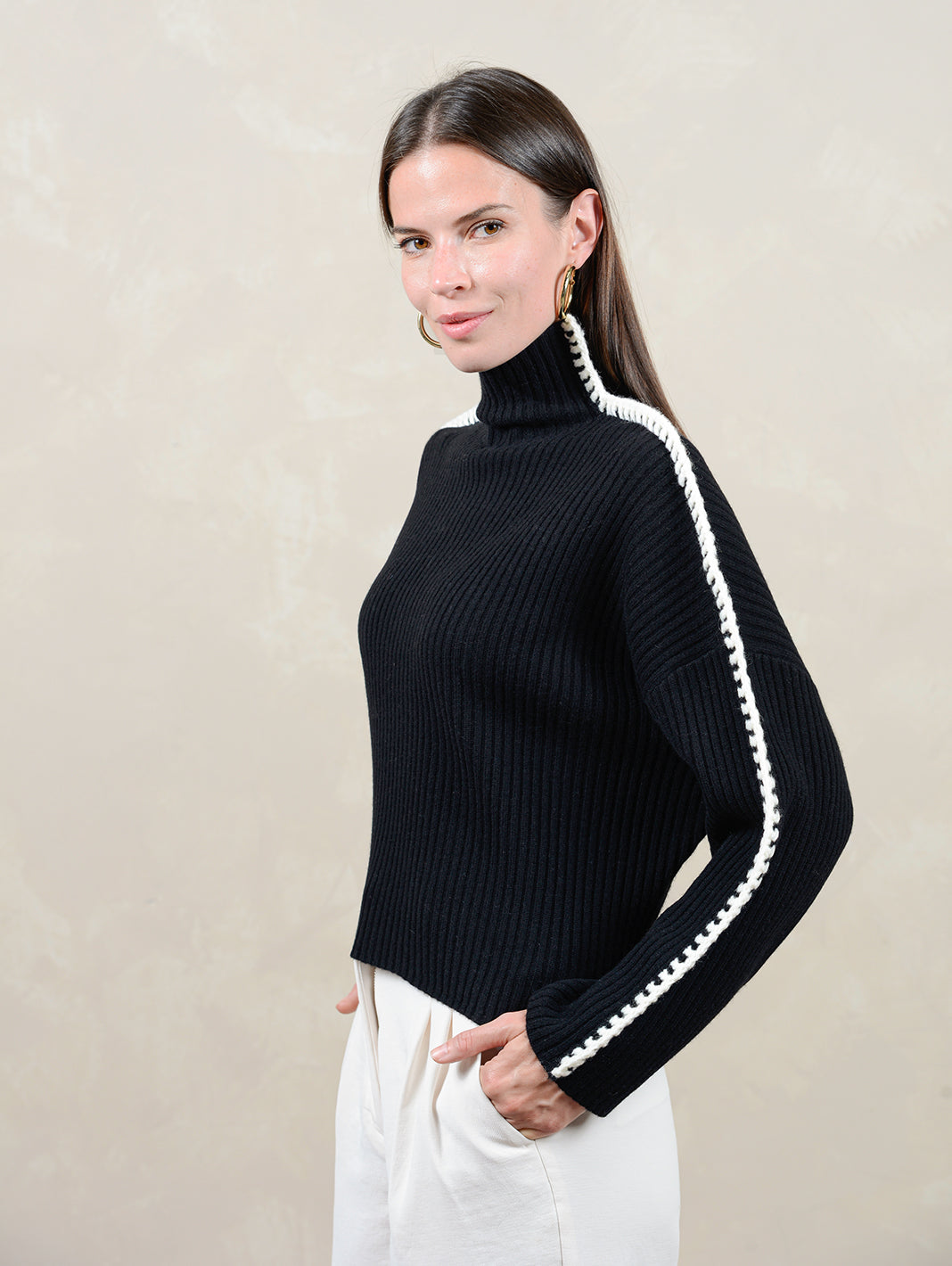 Cashmere Blend Mock Neck Black Women's Sweater | 27 Miles