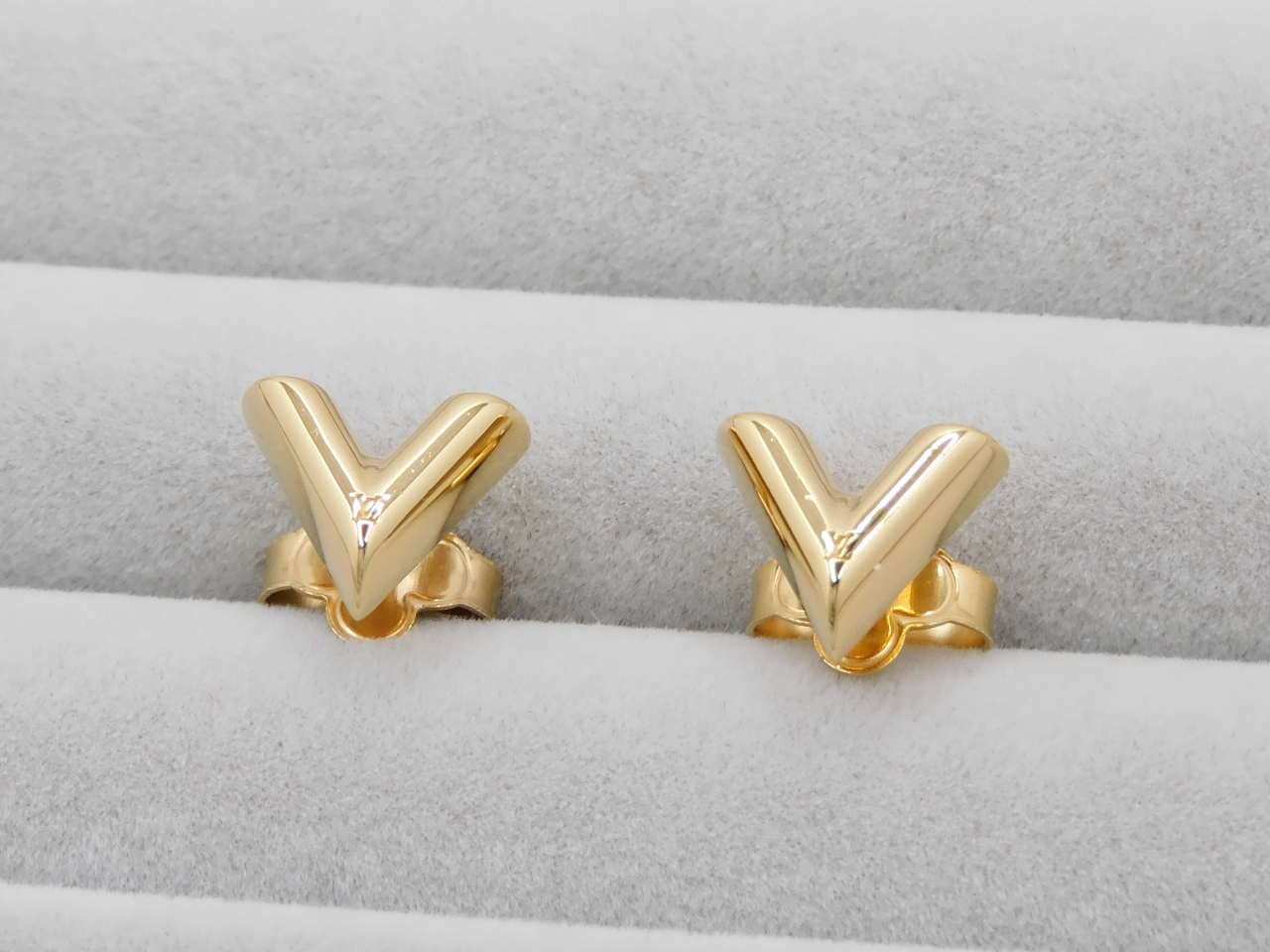 ルイヴィトン ピアス エセンシャルV M68153｜郡山のまじめな買取専門店