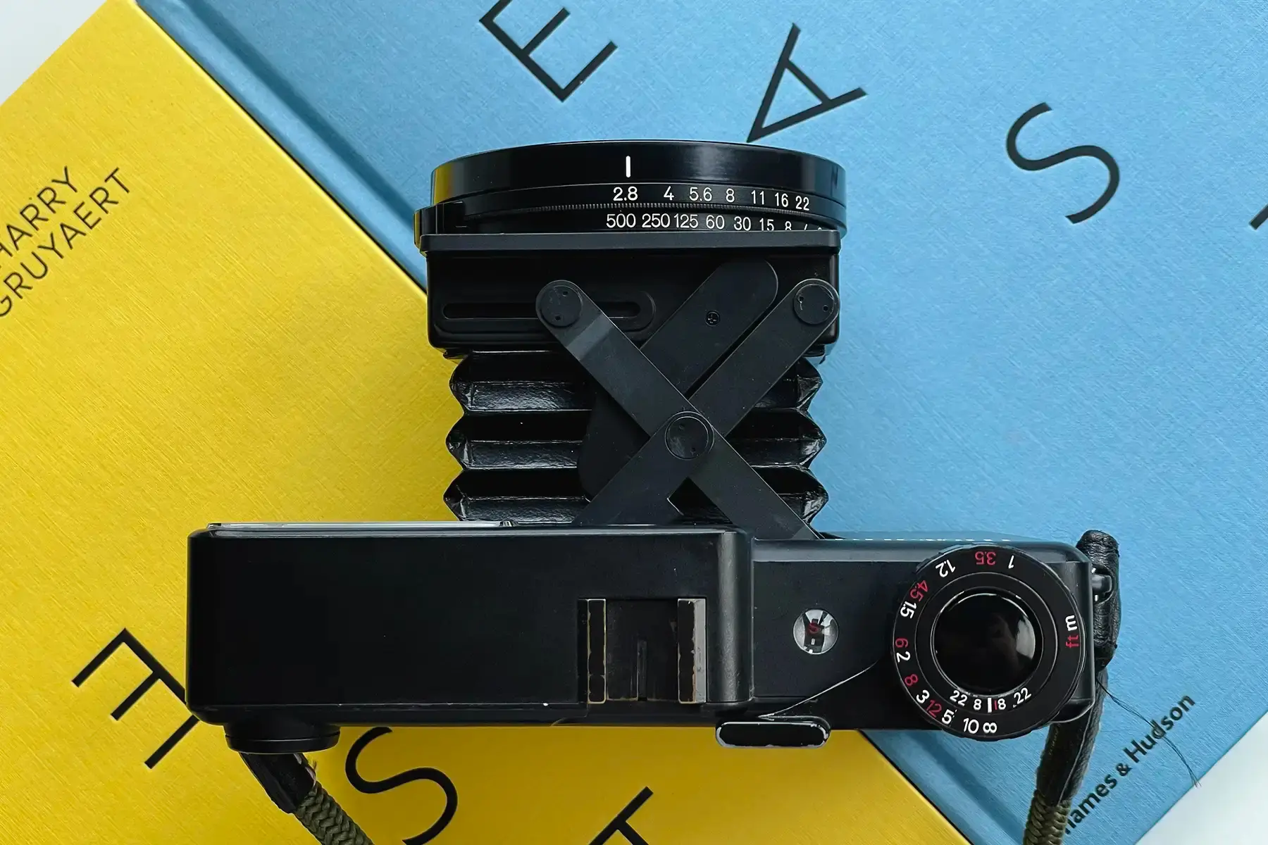 The Compact Giant: My Experience with the Plaubel Makina 67 - Tahusa