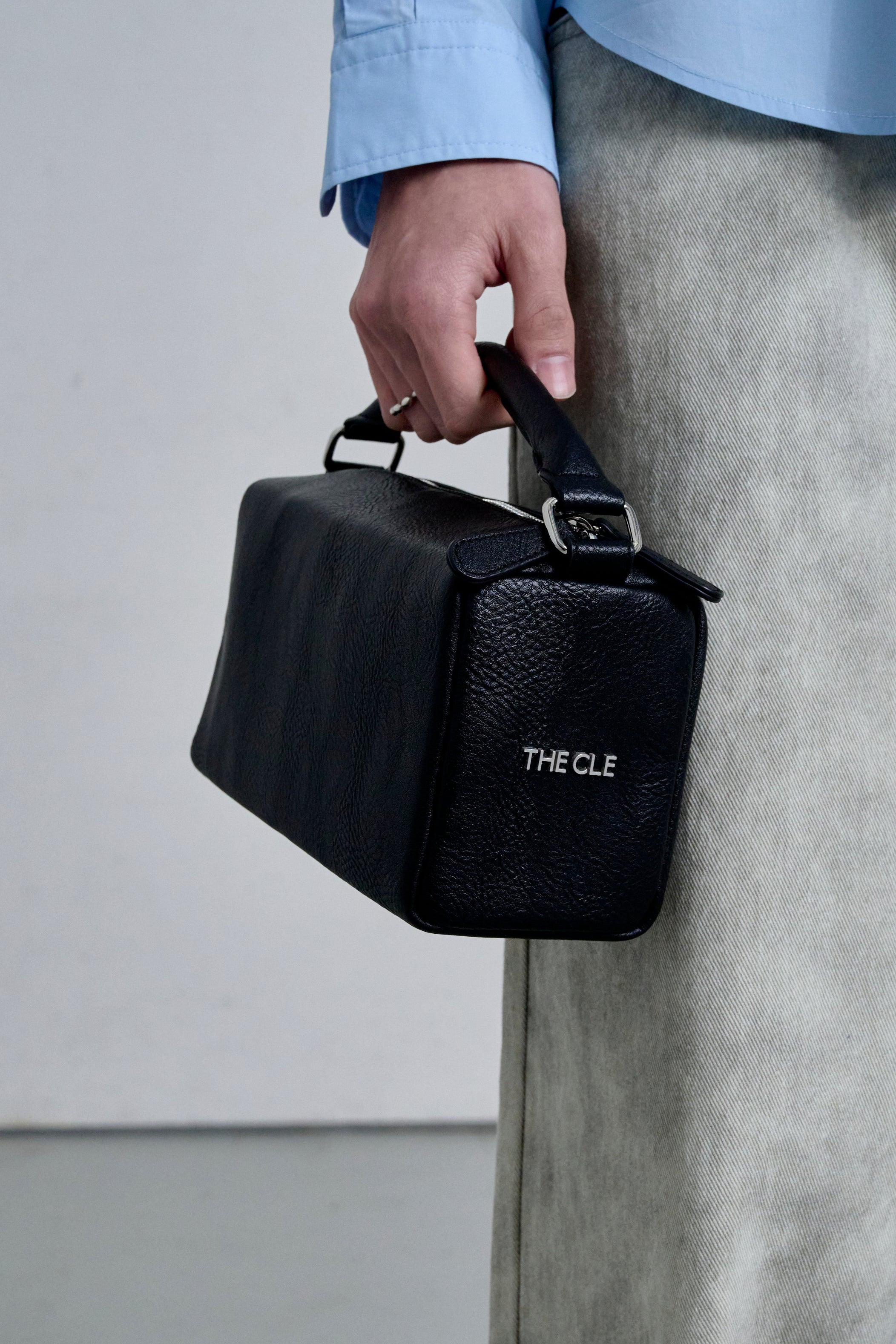 BOX BAG -Venture- / BLACK – THE CLE