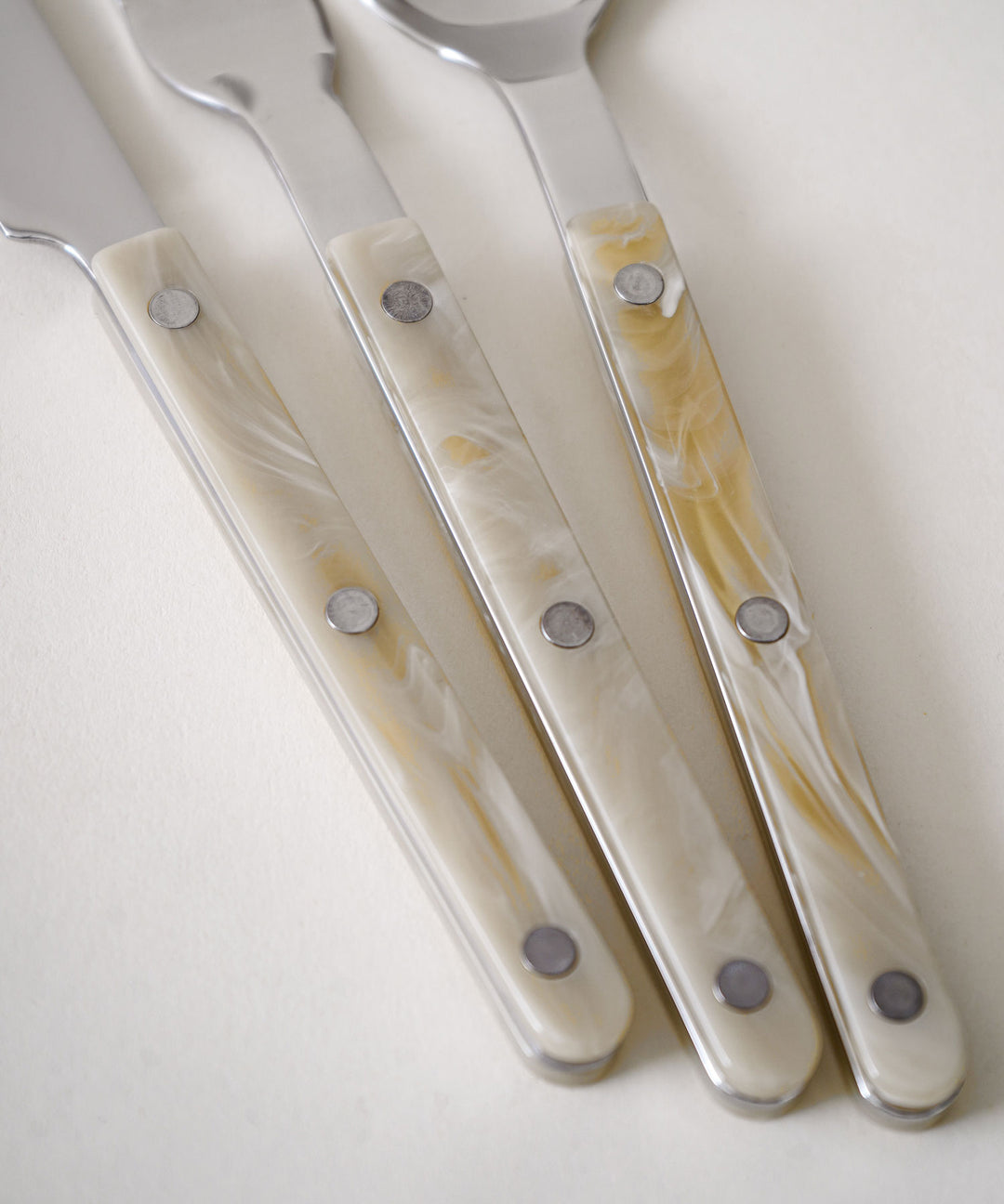 ティースプーンビストロ – TIMELESS COMFORT