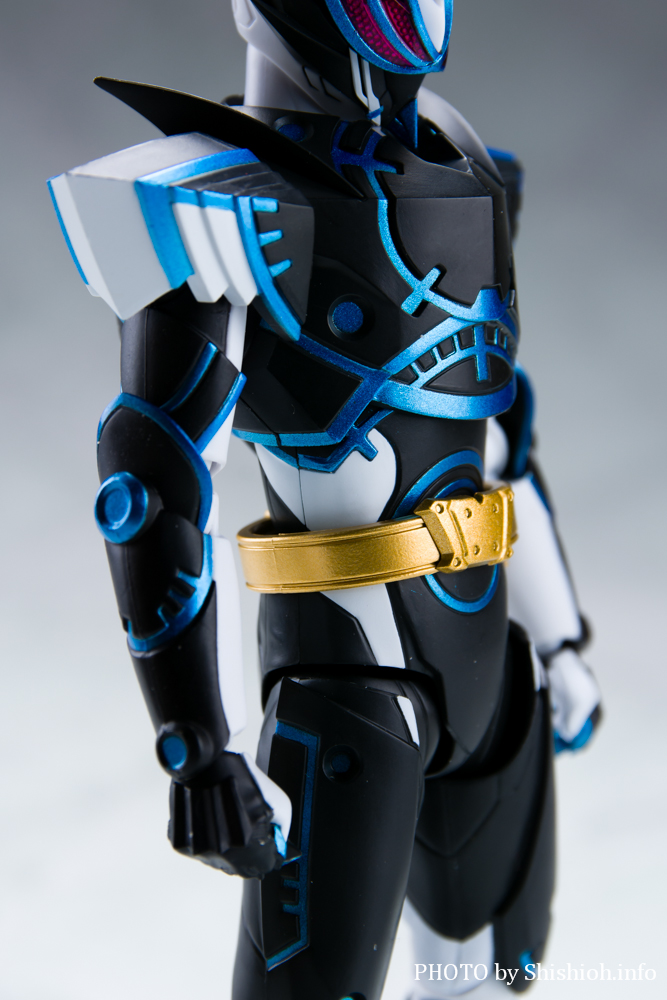 レビュー】S.H.Figuarts 仮面ライダーデュランダル オーシャンヒストリー