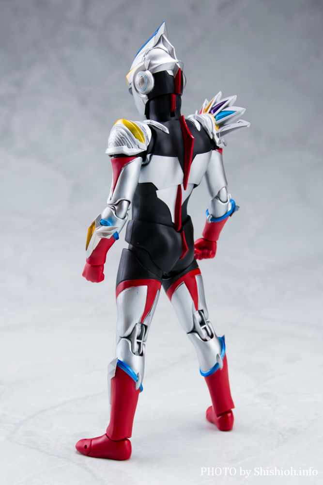 徹底レビュー】S.H.Figuarts ウルトラマンオーブ オーブトリニティ