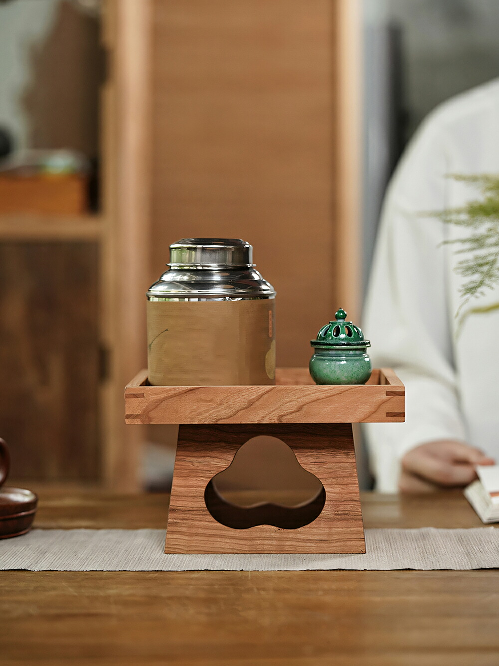 楽天市場】IwaiLoft 高台 木のトレー トレイ 正方形 角型 木台 ティー