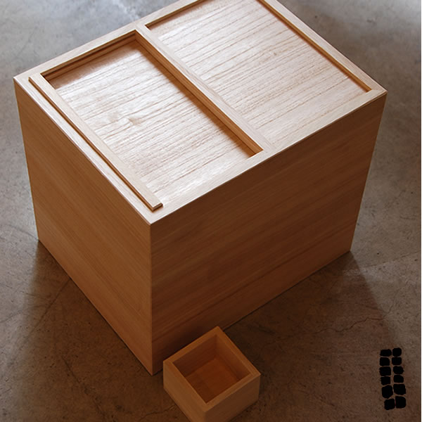 楽天市場】東屋（あづまや） 米櫃（米びつ） 10kg AZMAYA 松田桐箱 1合