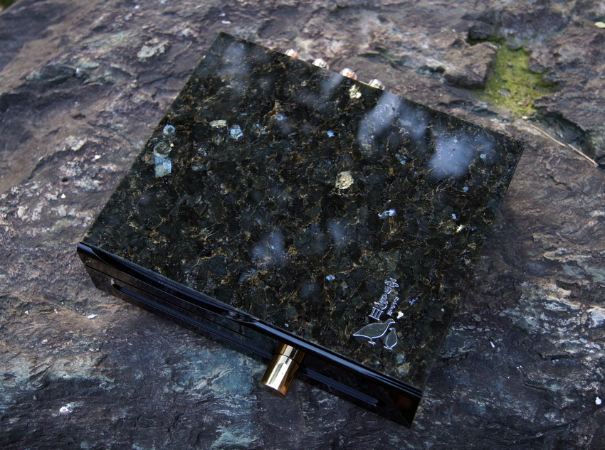 パワーアンプ] ムジカ株式会社 musica Raicho 3 Ⅲ Power (._ . ) 音質