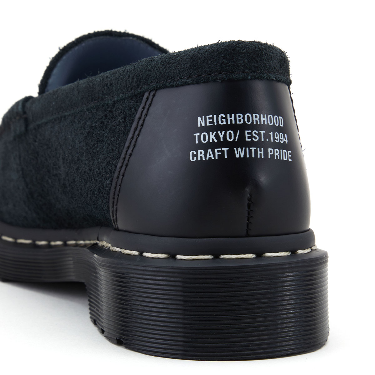 ネイバーフッドがドクターマーチンに別注！英国顔のプレーントゥと