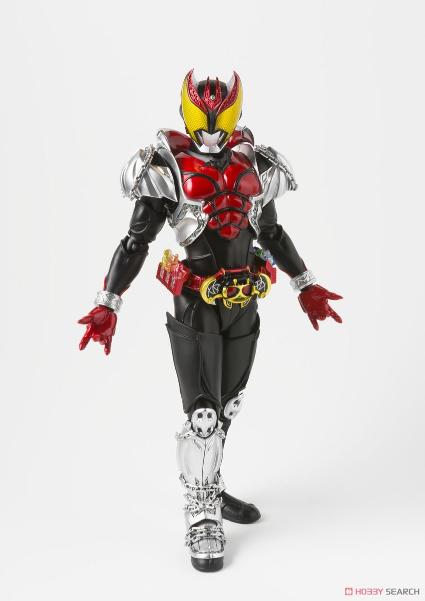 S.H.フィギュアーツ(真骨彫製法) 仮面ライダーキバ キバフォーム ※初回