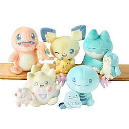 トレーナーからもらったぬいぐるみと過ごすポケモンたちのグッズ