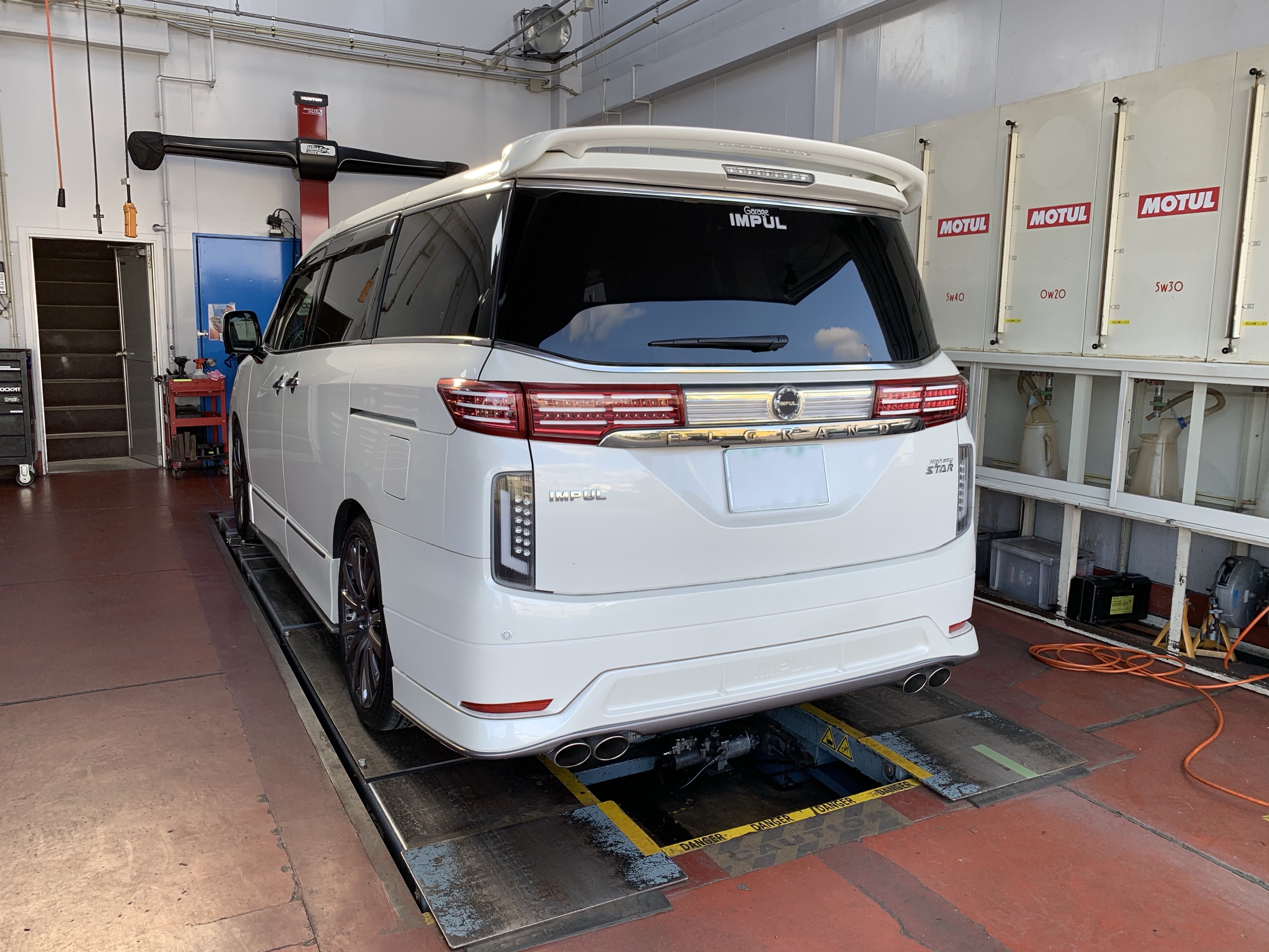 エルグランド TEIN車高調 | 日産 エルグランド | スタッフ 日記