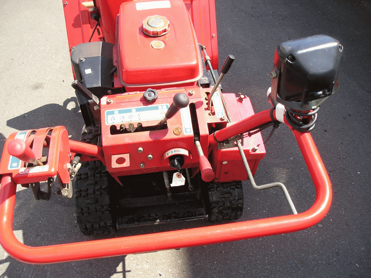 除雪機 ヤンマー 8馬力除雪機 YSR80X バッテリー新品交換済み