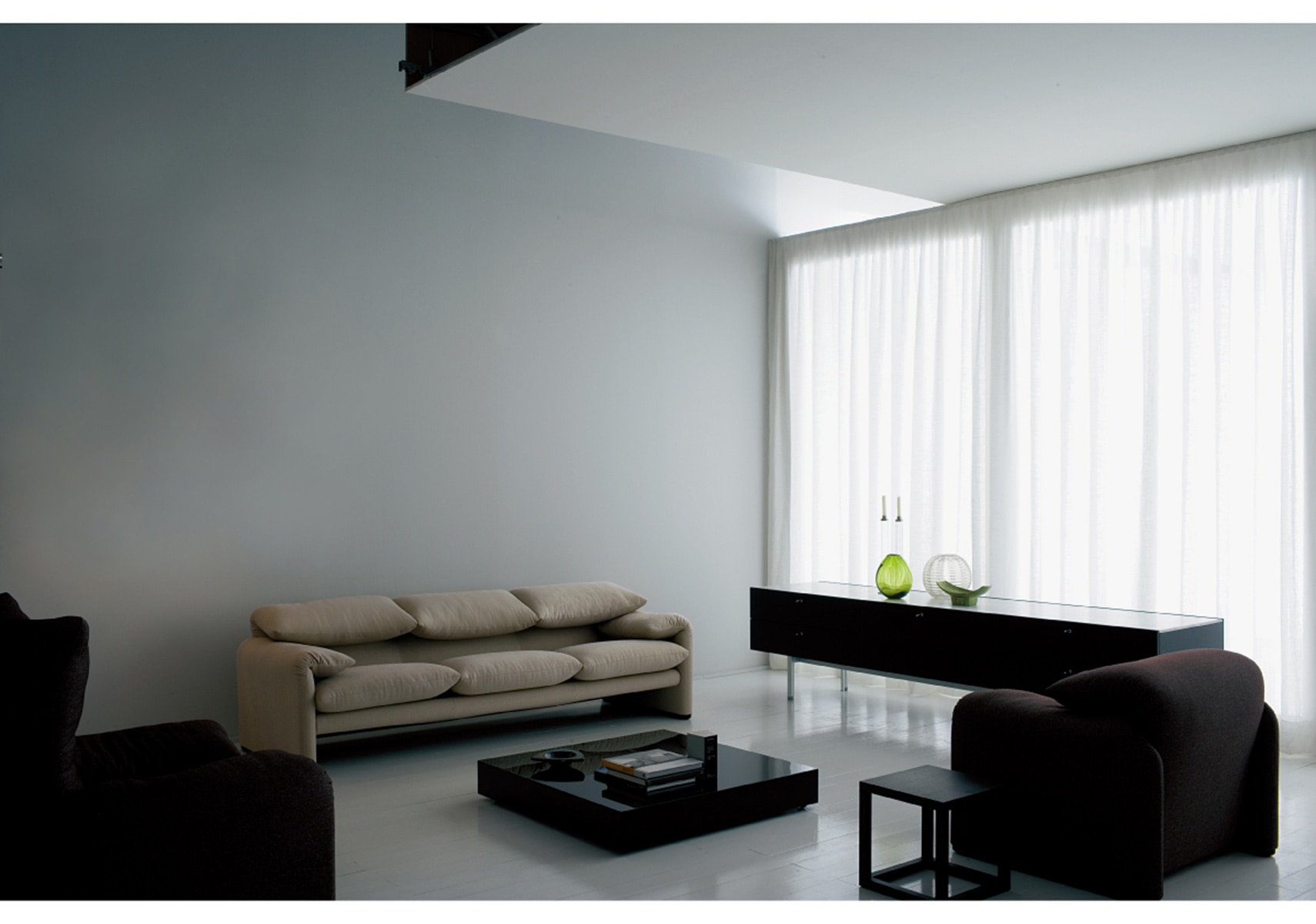 Cassina（カッシーナ）675-1P MARALUNGAマラルンガソファ 1人掛