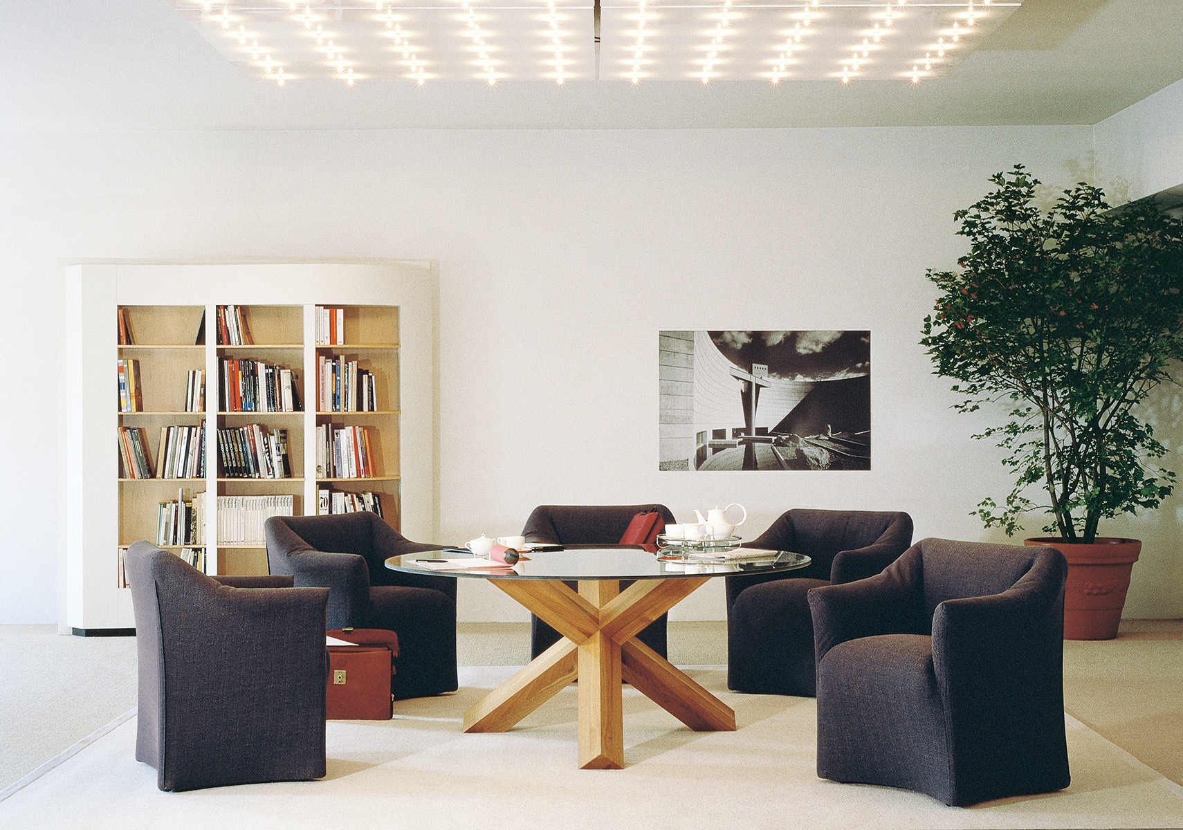 Cassina（カッシーナ）684 PICCOLA TENTAZIONEピッコラテンタツィ