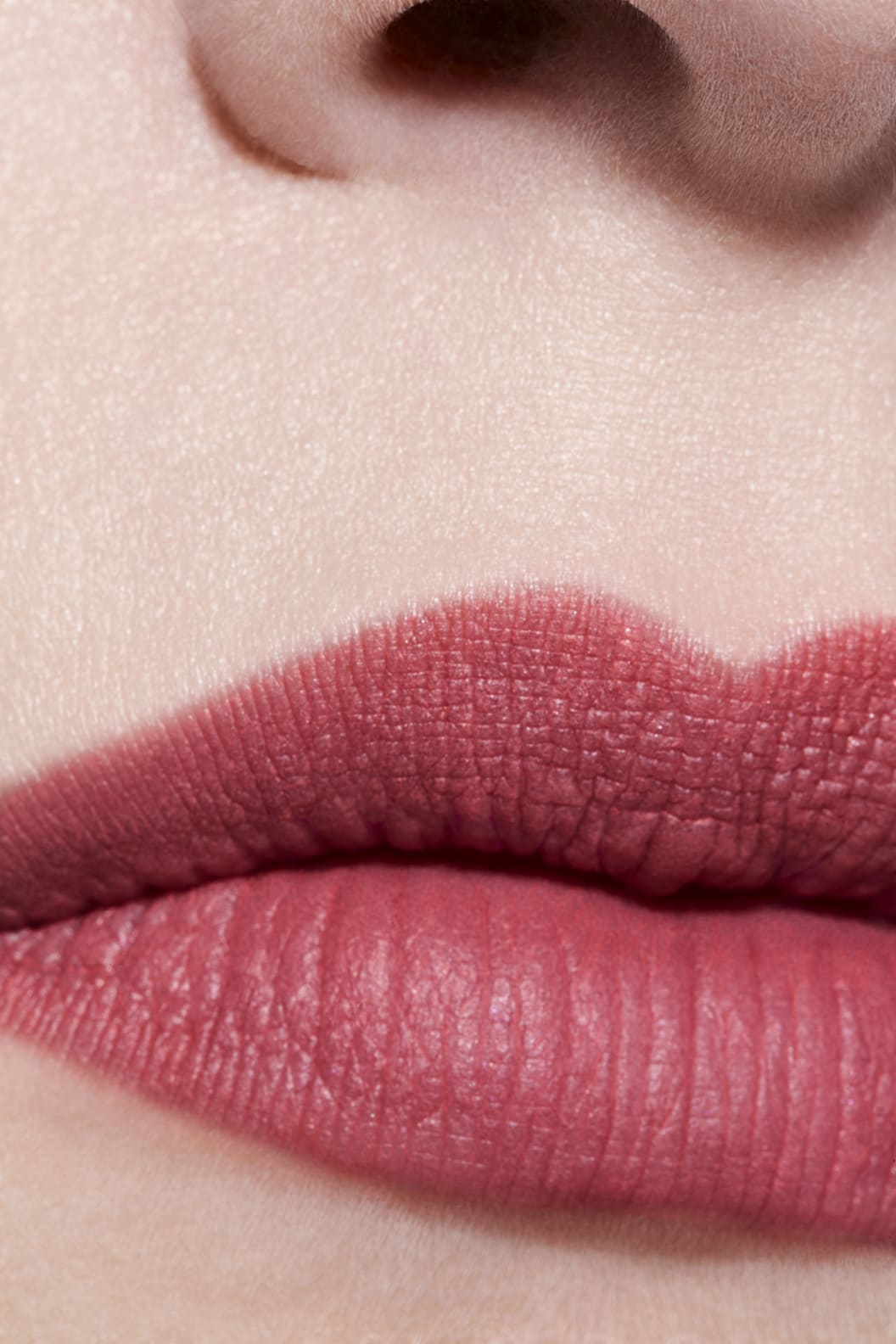 ルージュ アリュール ヴェルヴェット リップスティック（ルミナス