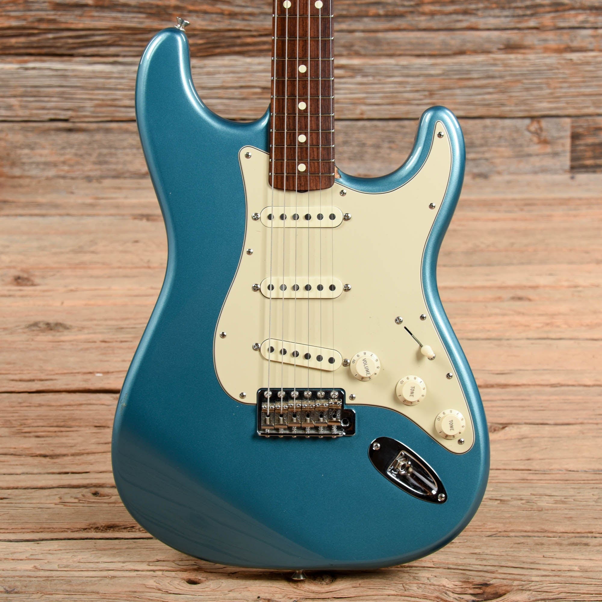 Fender Classic Series '60s Stratocaster Lake Placid Blue 2003