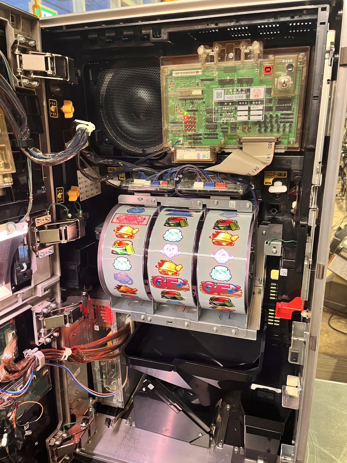 ガールフレンド（仮）～聖櫻学園メモリアル～ スロット実機買取いたし