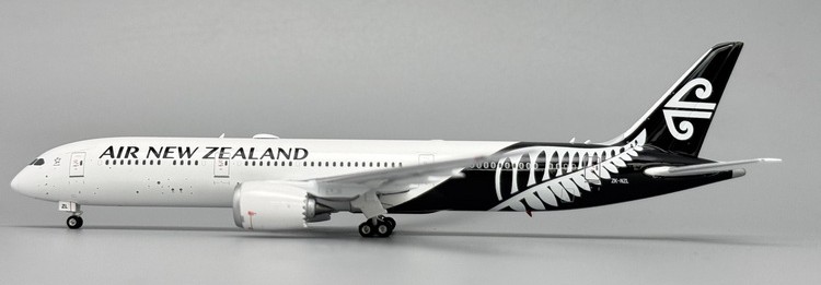 Phoenix-models 12013 Boeing 787-9 Dreamliner Air New Zealand ZK-N