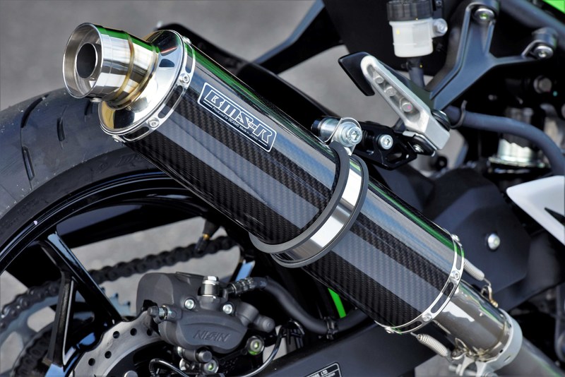 R-EVO カーボン スリップオン：Ninja400 / Z400：2022〜：政府認証
