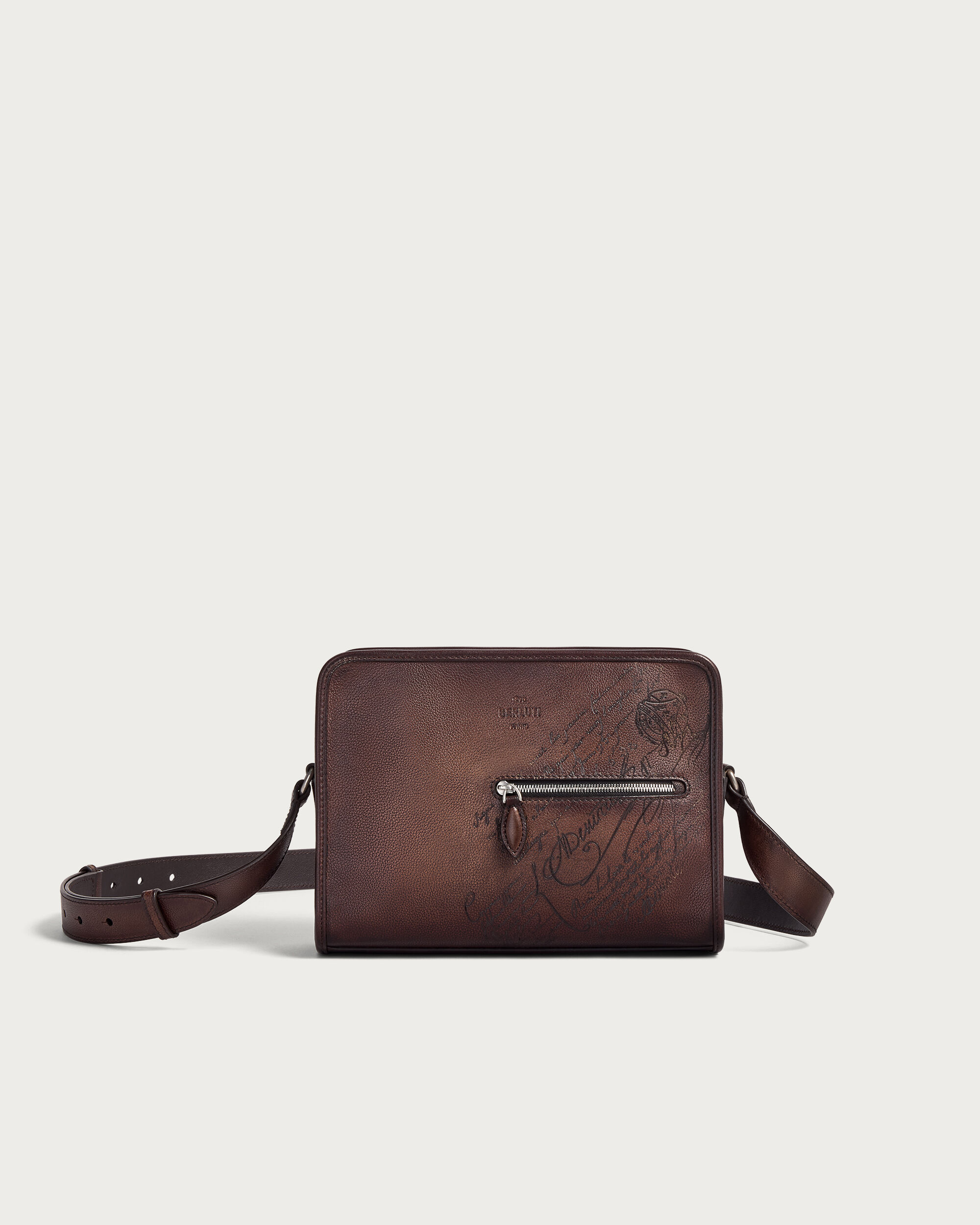 BERLUTI メッセンジャー レザー ベネチアレザー アイスブラウン