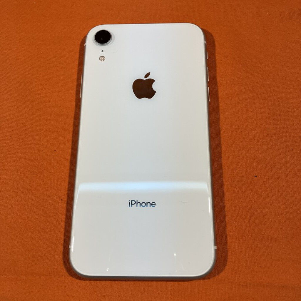 中古 【docomo】 Apple iPhoneXR 128GB (ホワイト) MH7U3J/A 新