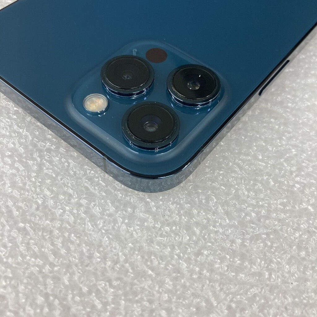 iPhone12 Pro Max[128GB] SIMロック解除 docomo グラファイト