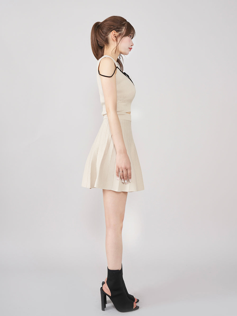 ウエストオープンストリングニットミニワンピース – Darich (ダーリッチ)