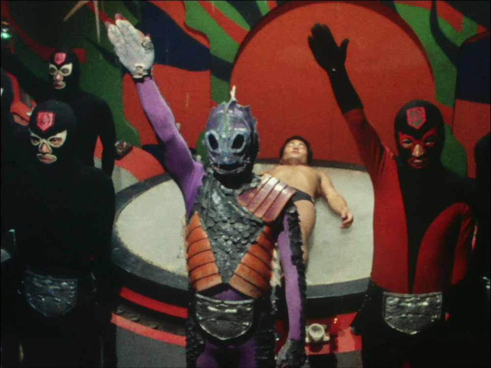 アマゾニア | 仮面ライダー図鑑 | 東映