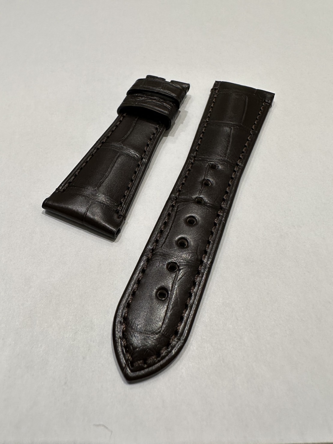 パネライ 】純正ベルト アリゲーターダークブラウン（同色ステッチ