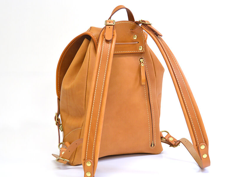 飛行機乗りのヘルメットをイメージしたヒコーキのりリュック / 革鞄の