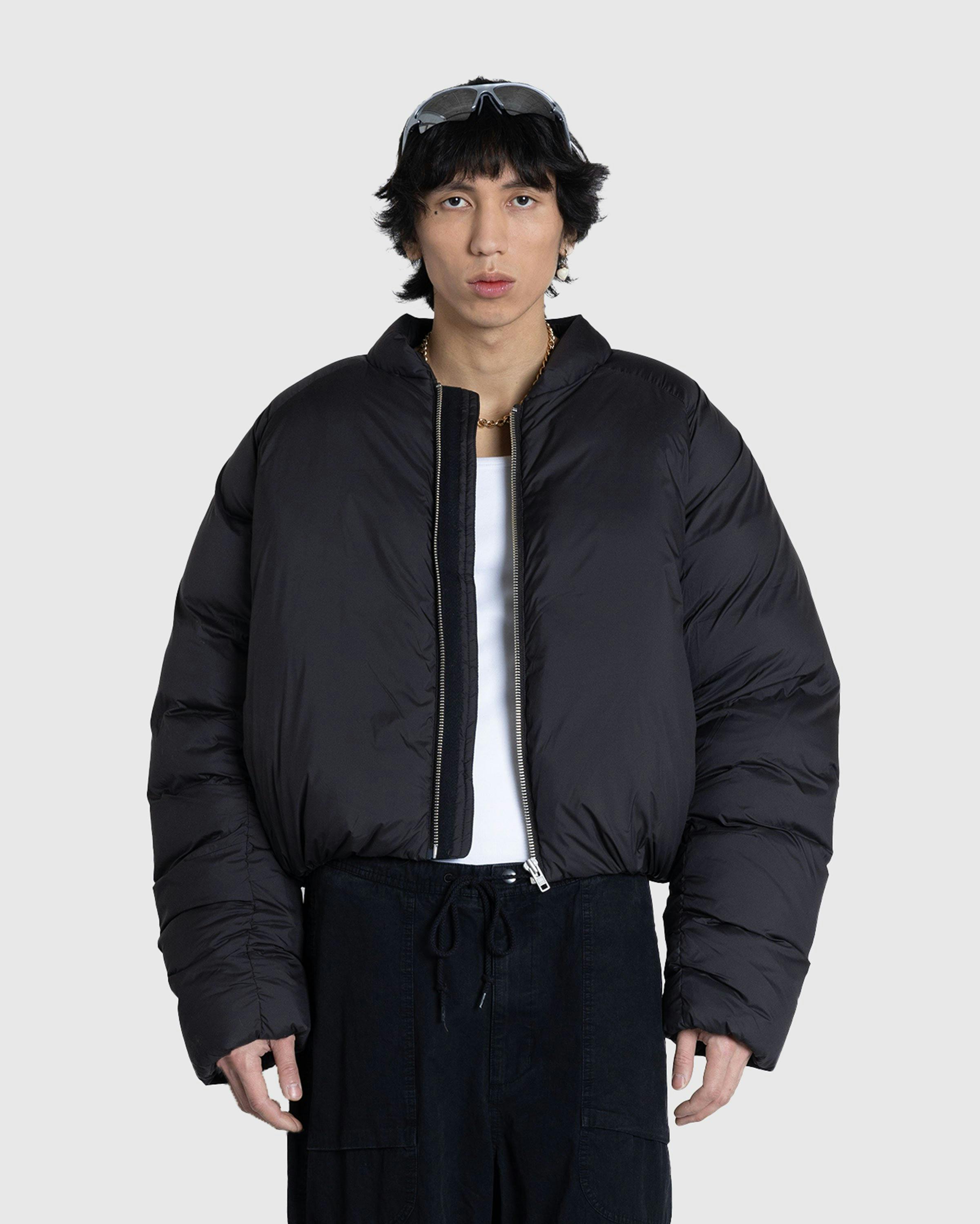 Entire Studios – Pillow Bomber Pupil