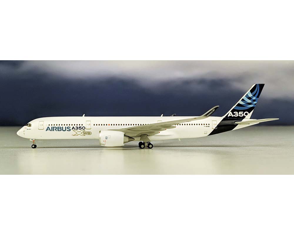 www.JetCollector.com: JC WINGS AIRBUS A350-900 House Livery w