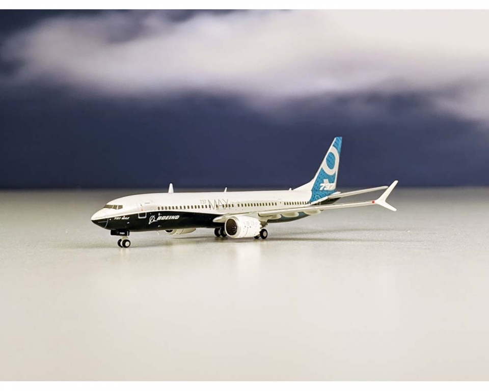 www.JetCollector.com: Boeing House Livery B737 MAX9 N7379E 1:400