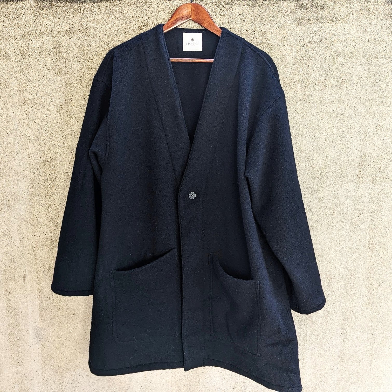 OSOCU＞尾州ウール 毛七 ノーカラージャケット 再生羊毛（リサイクル