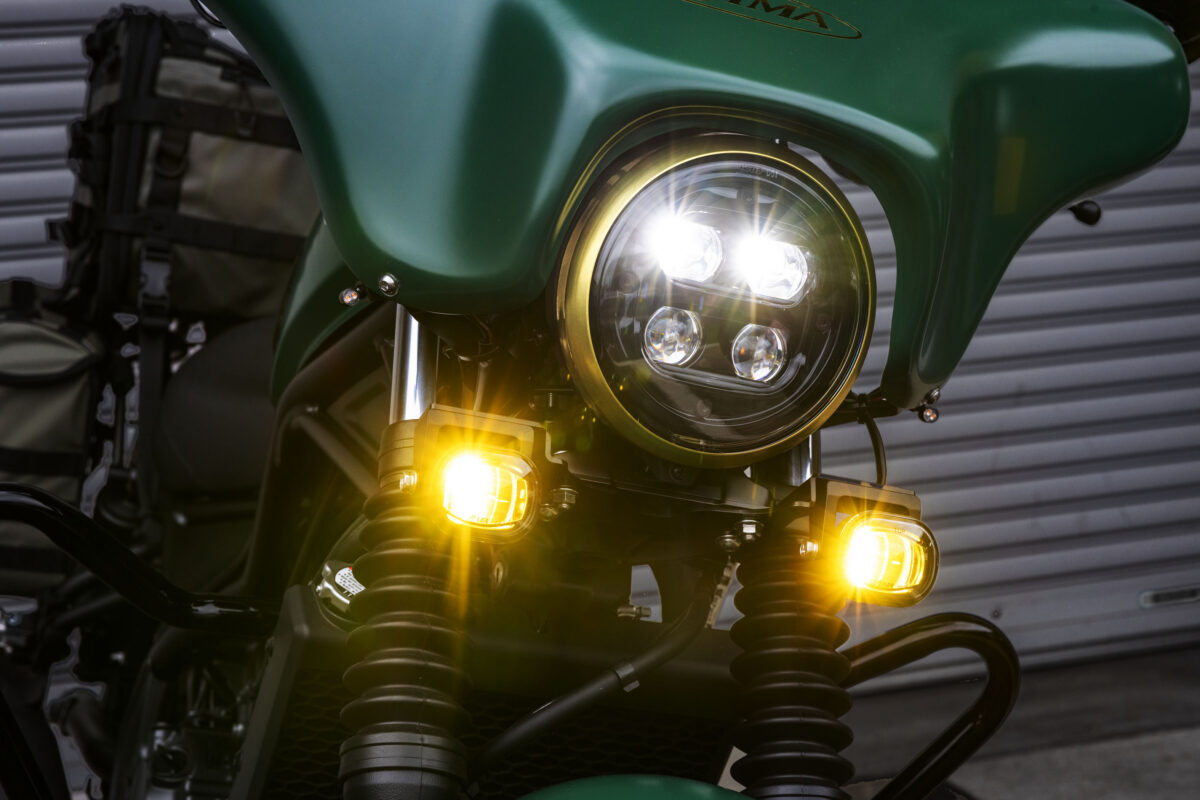 フォグライトで安全性アップ！ カスタムもアピールできるイエロー