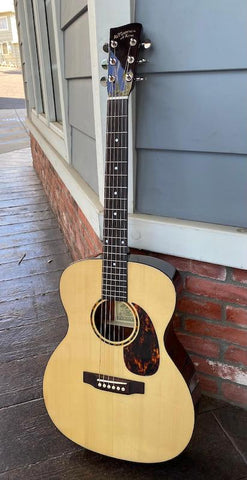 Duplicate UPC: Recording King RO-G6 Solid Top 14th Fret 000