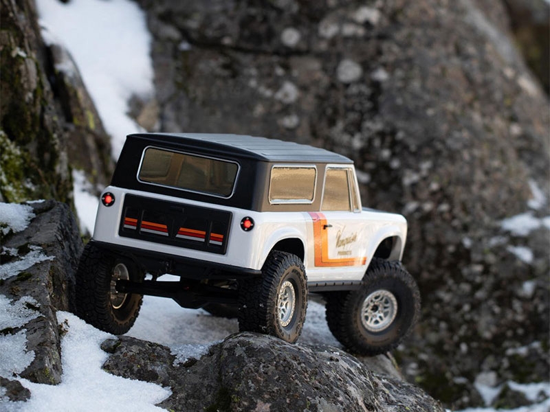 Vanquish VS4-10 Origin Classic 1/10 4WD Rock Crawler Kit (Clear