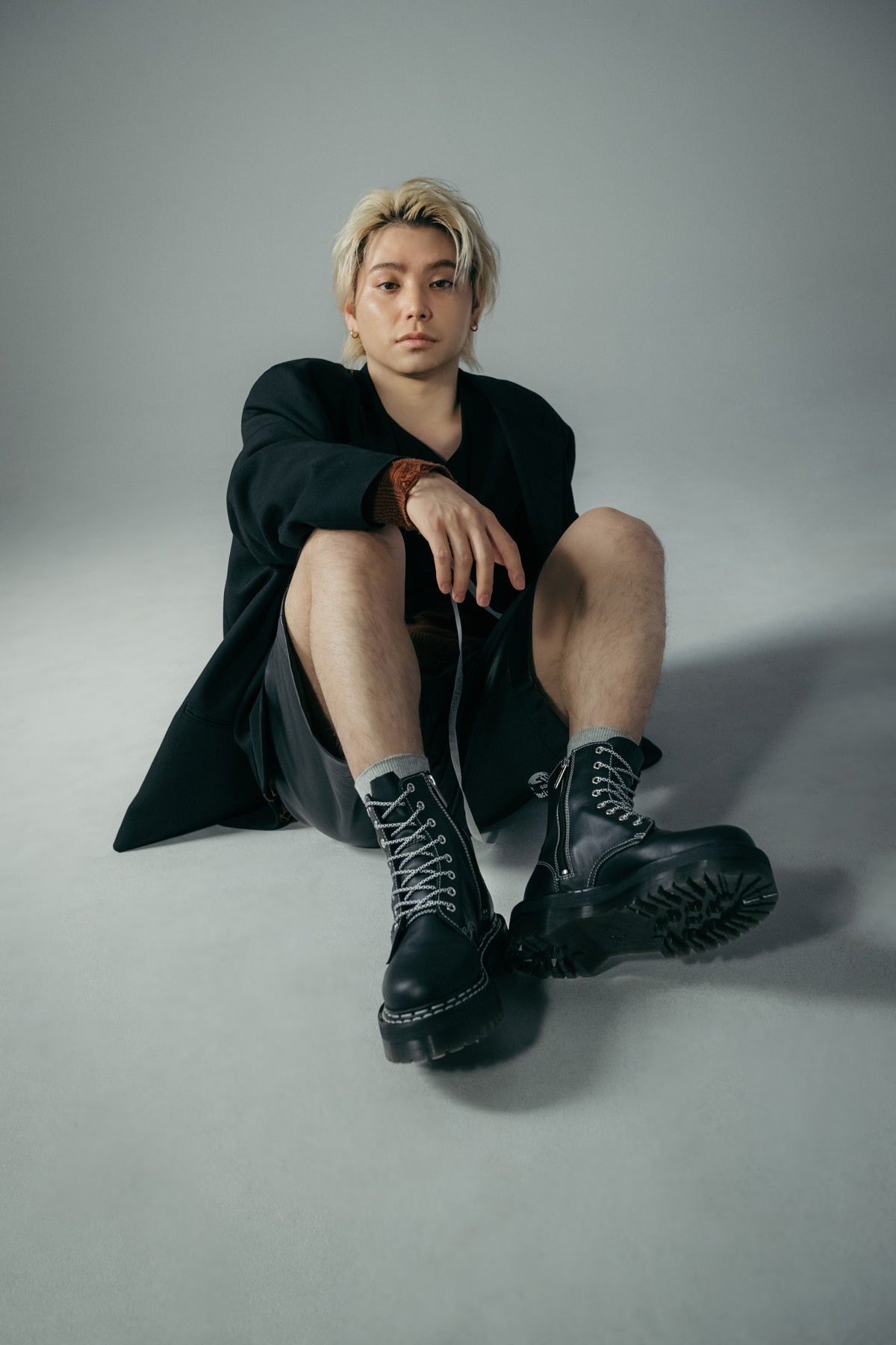 特別な「ドクターマーチン」！春の最新コレクションから“ダブル