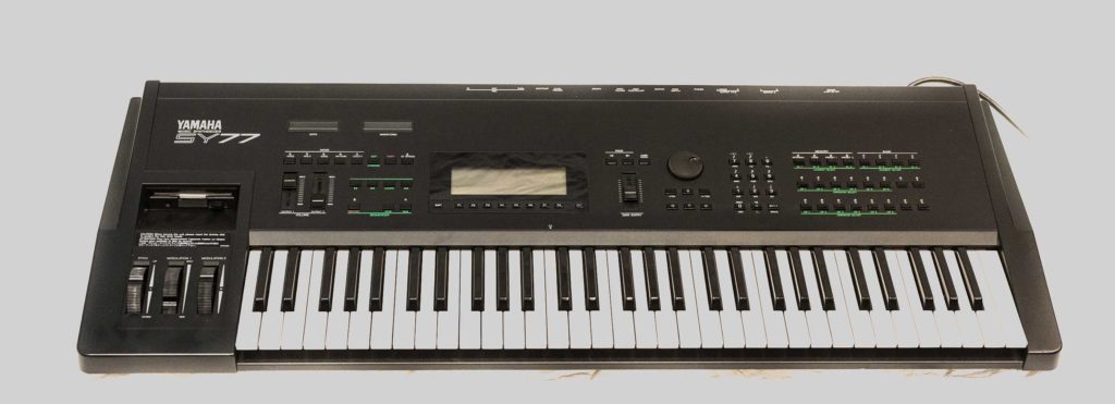 Review of the Yamaha SY77 synthesizer