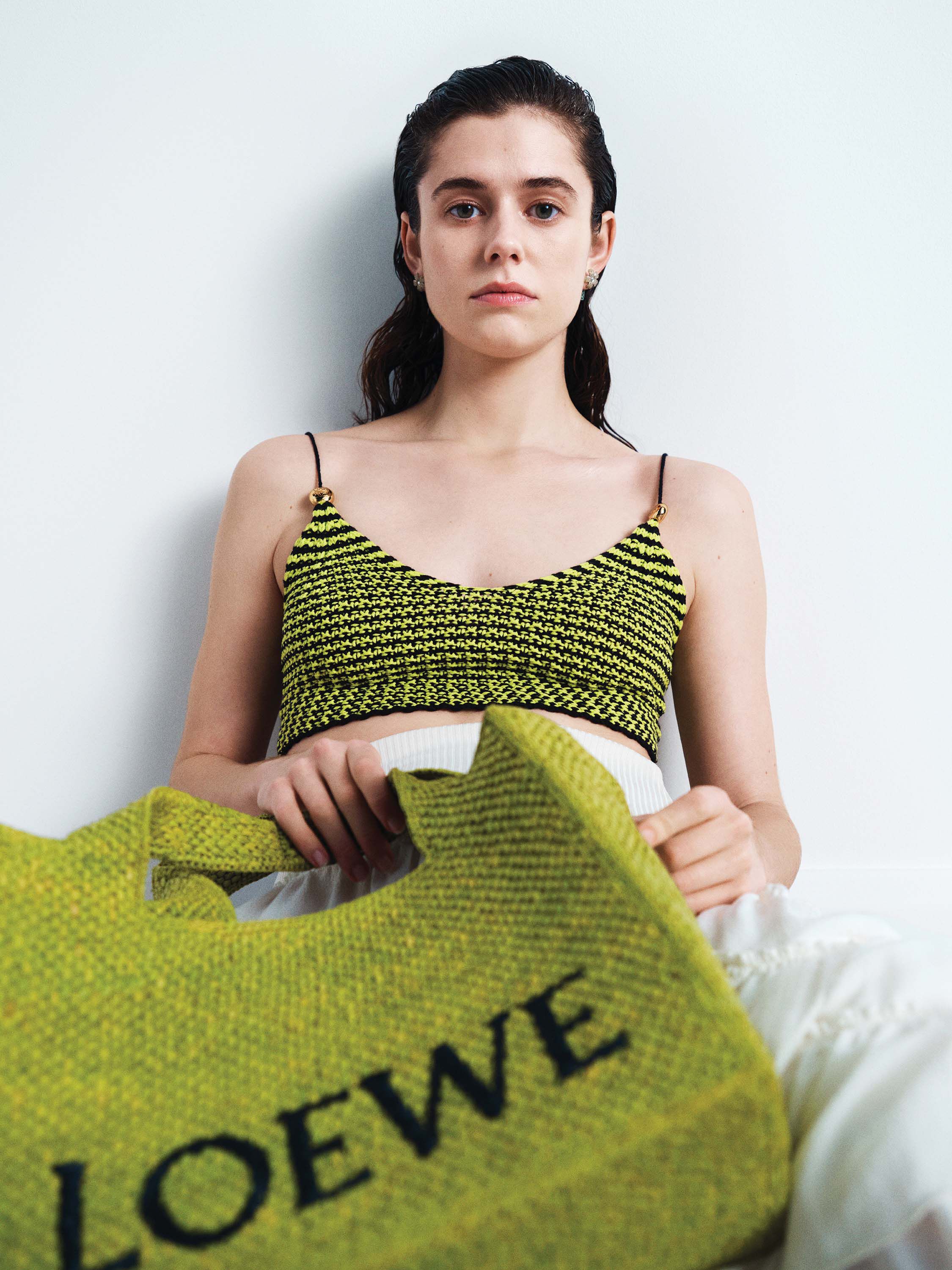 ロエベがパウラズ・イビザ 2024 コレクションを紹介 | LOEWE